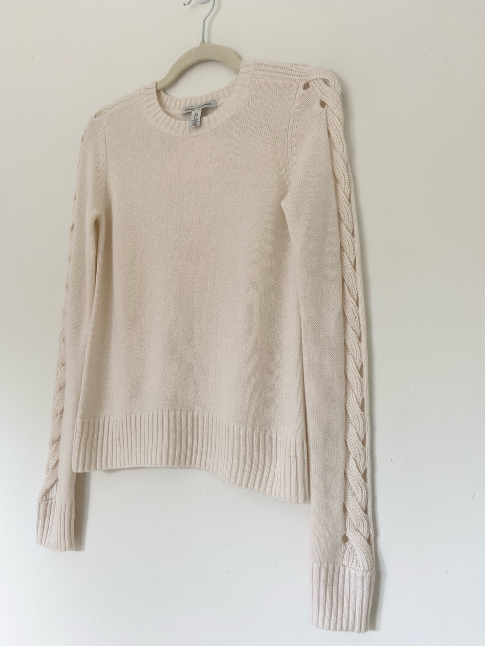 Autumn Cashmere Open Cable Sleeve Sweater in Cream size XS - Picture 6 of 9